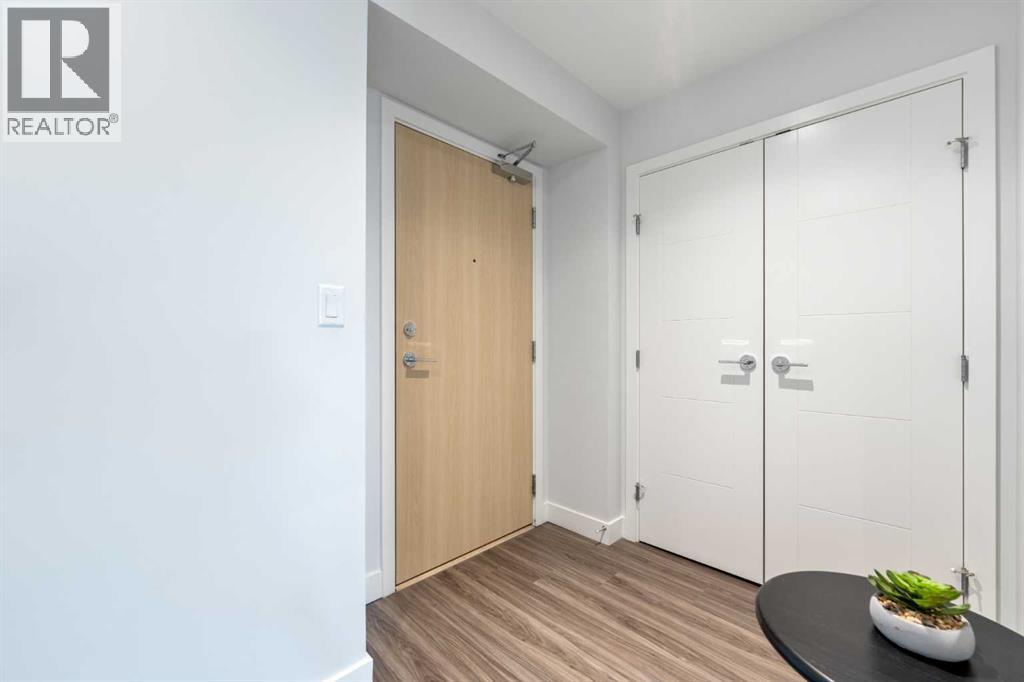 3508, 530 3 Street SE