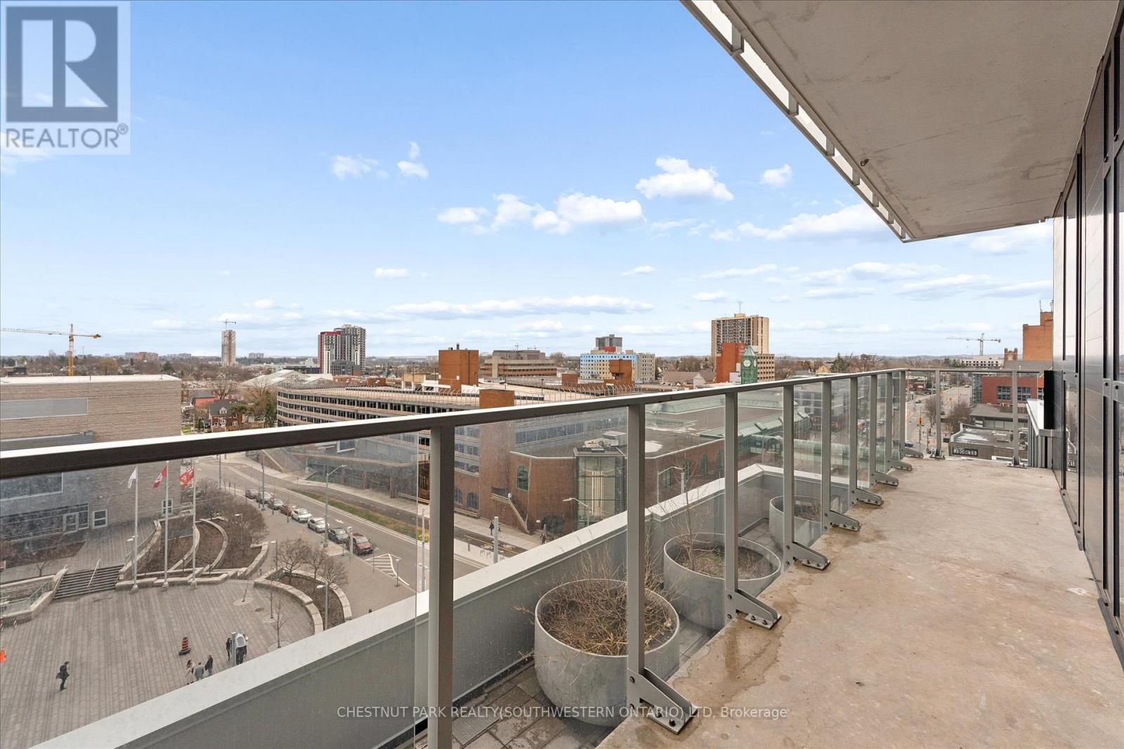 714 - 60 FREDERICK STREET
