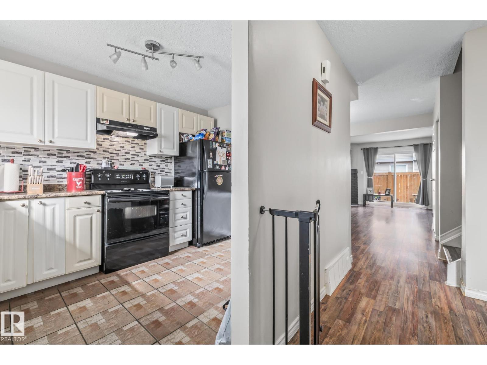 521 DUNLUCE RD NW