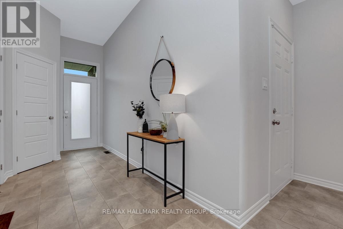 527 EARNSCLIFFE GROVE