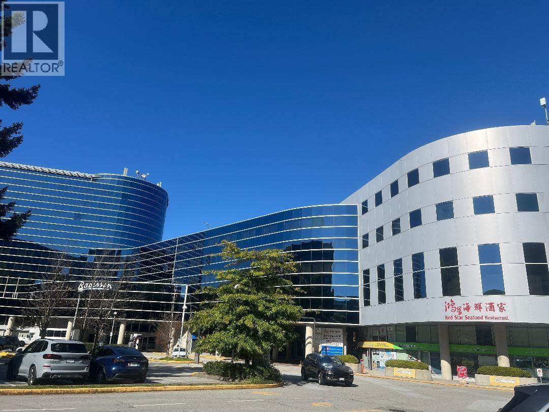 1198 8181 CAMBIE ROAD