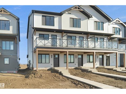 4201 Kinglet DR NW Edmonton AB T5S0W2