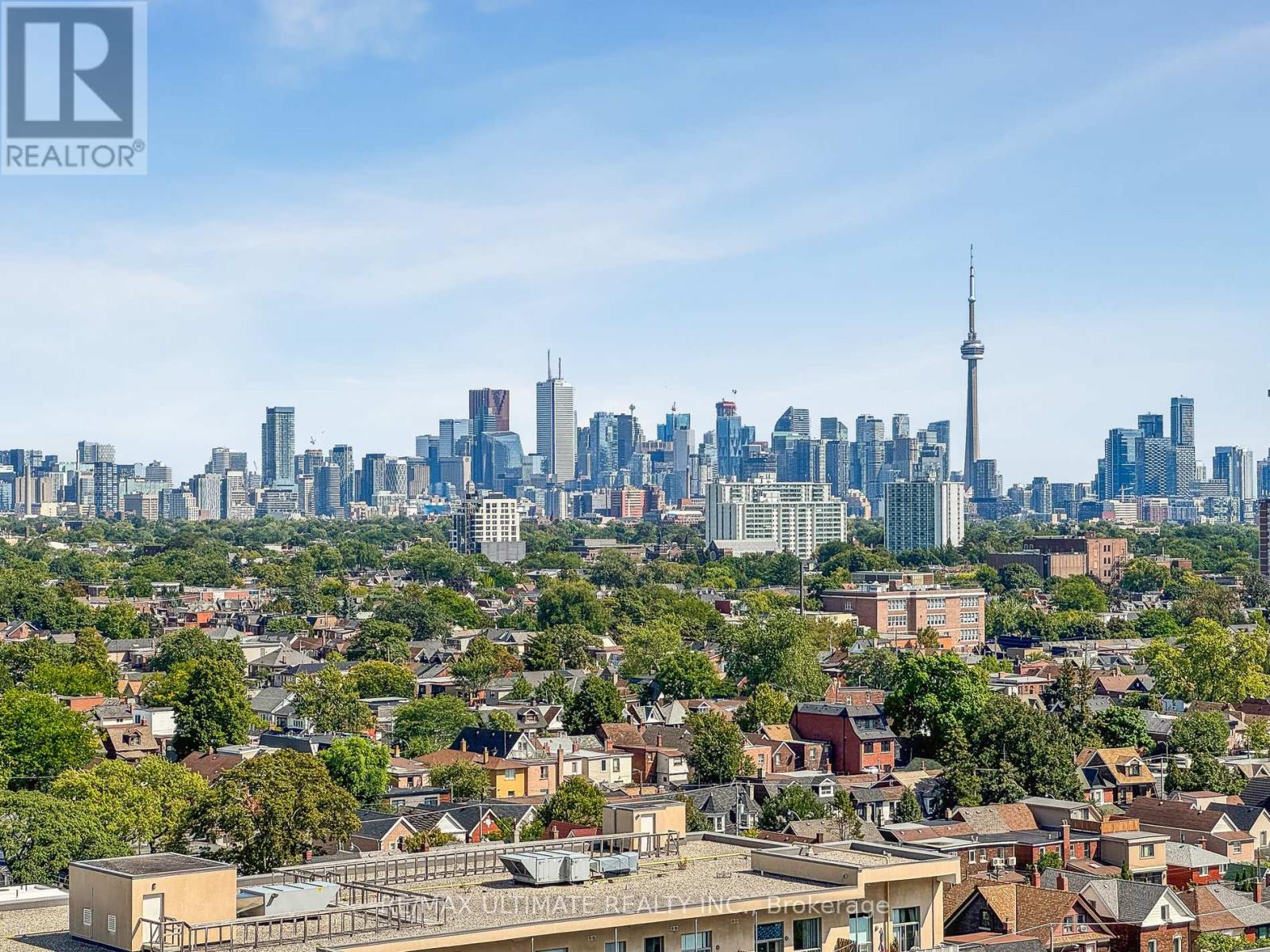 1402 - 816 LANSDOWNE AVENUE