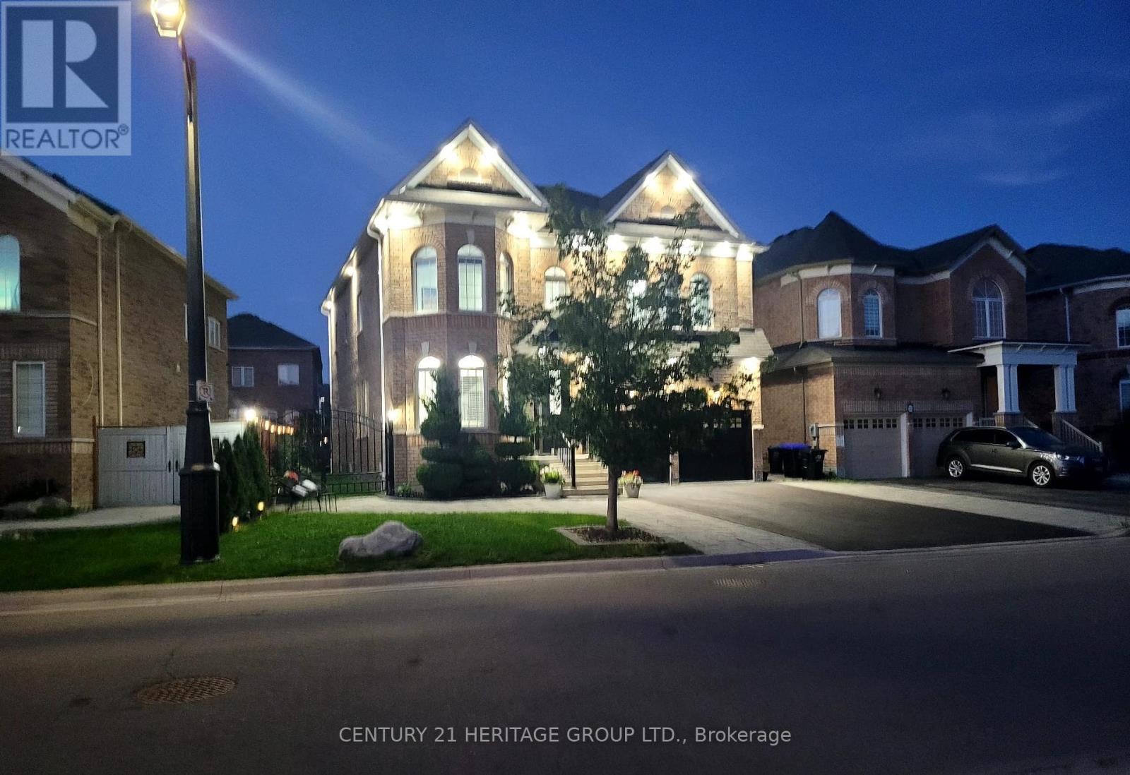 27 LEITH DRIVE