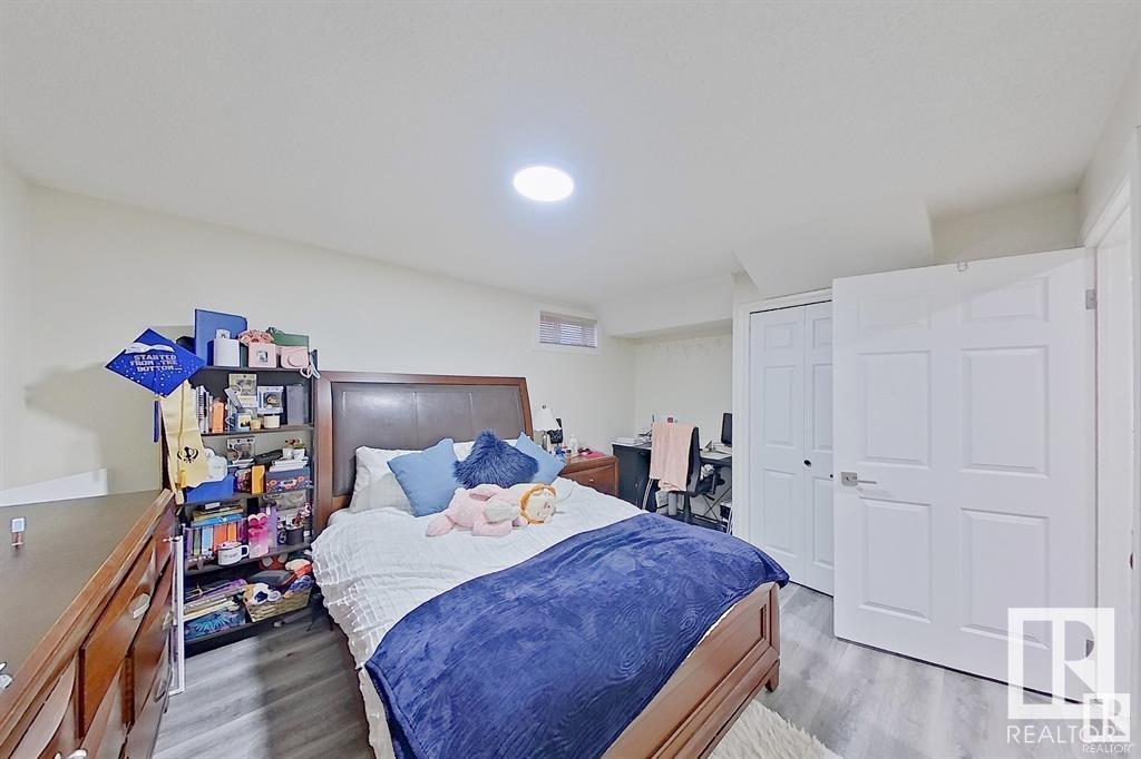 1217 KANE WD NW NW