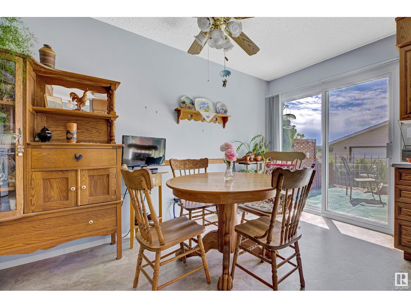 19 GARDEN VALLEY DR