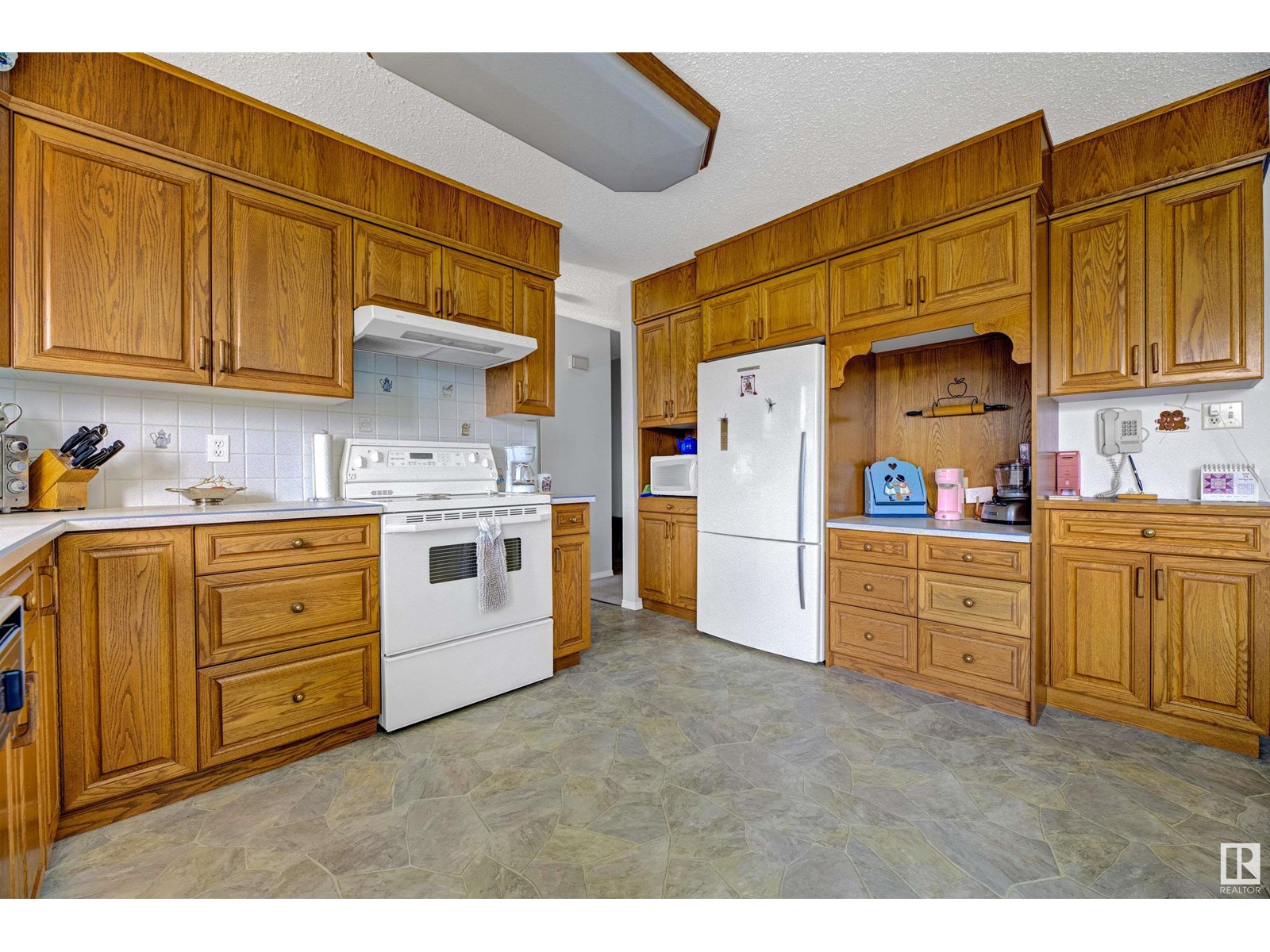 19 GARDEN VALLEY DR