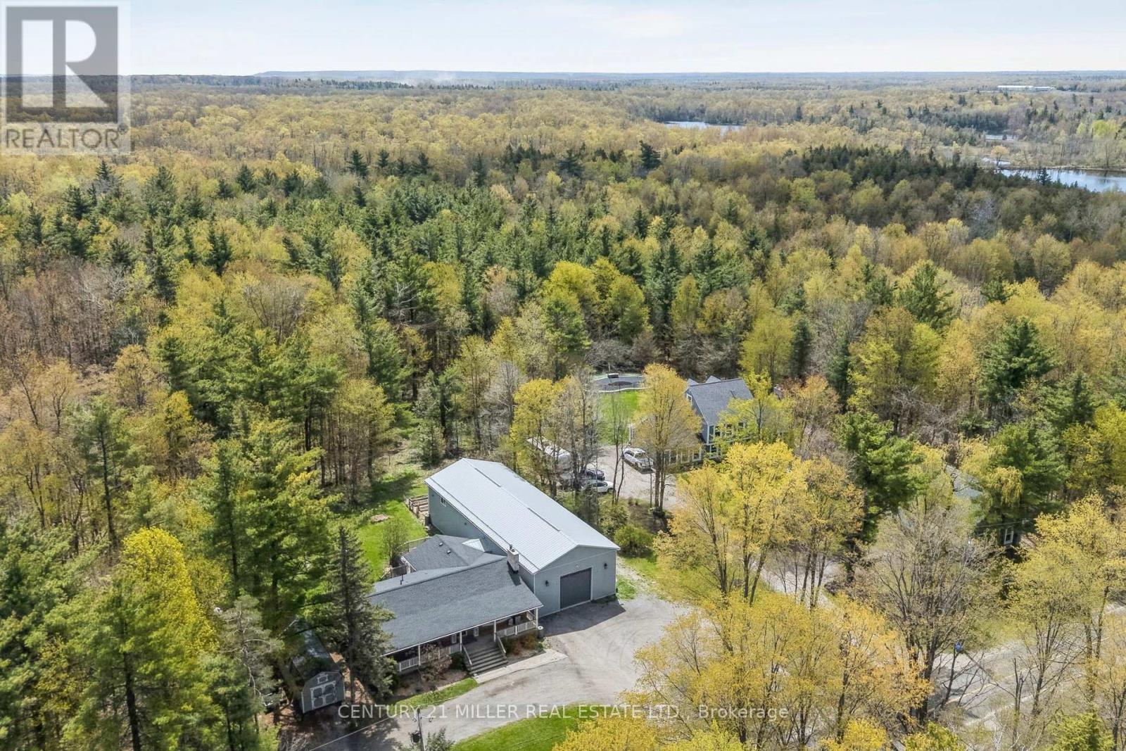 Photo 1 of 45 — 6508 17 SIDE ROAD, Halton Hills (ES Rural Esquesing), ON L7J2M1