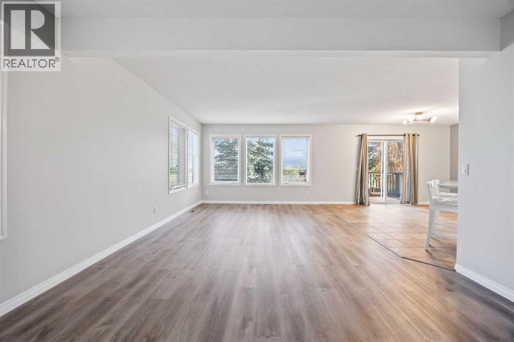 230 Cougarstone Circle SW