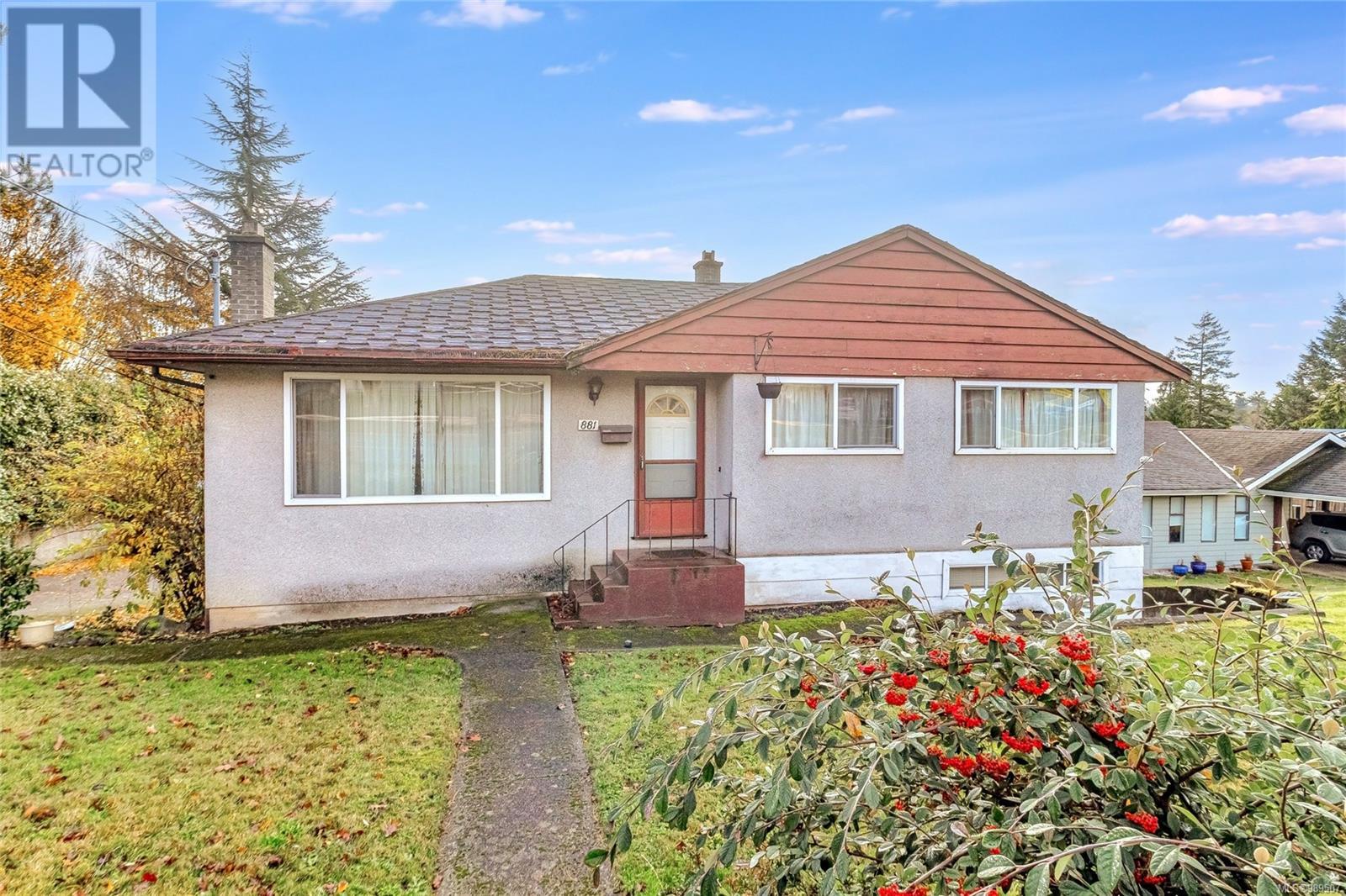 881 McKenzie Ave