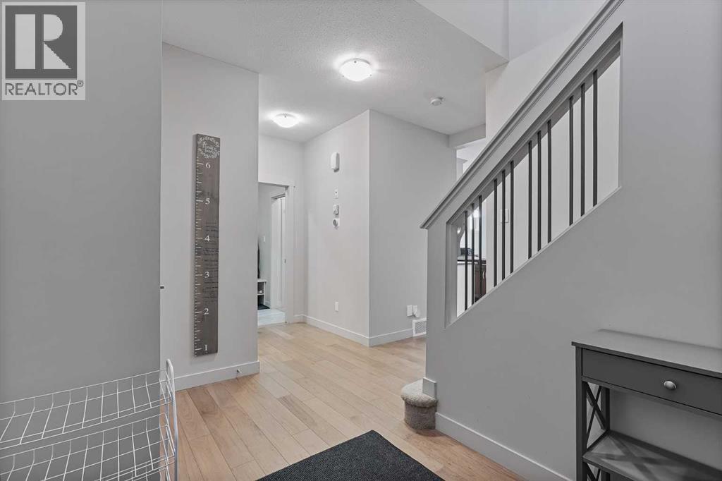 806 Miners Boulevard W