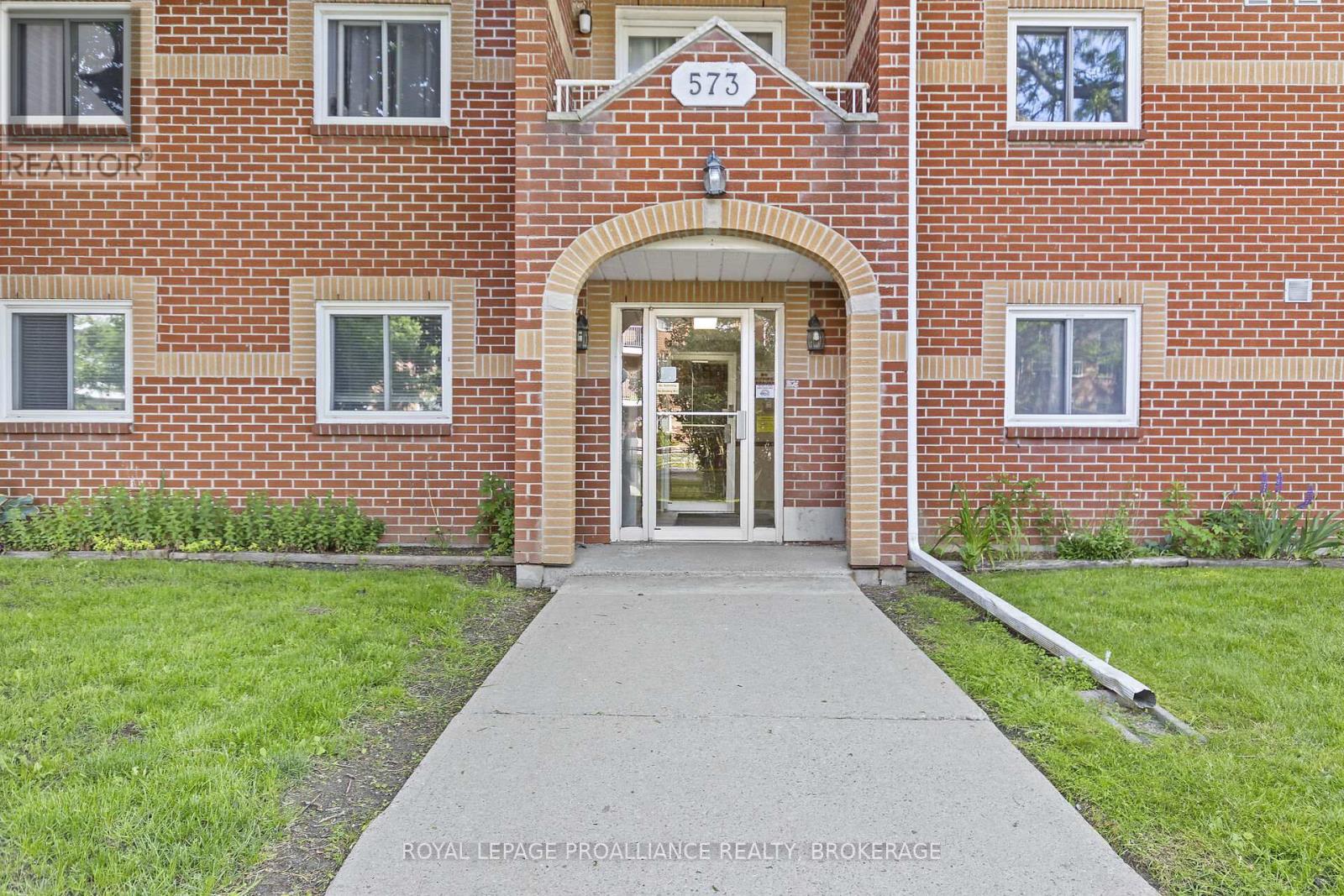 101 - 573 ARMSTRONG ROAD
