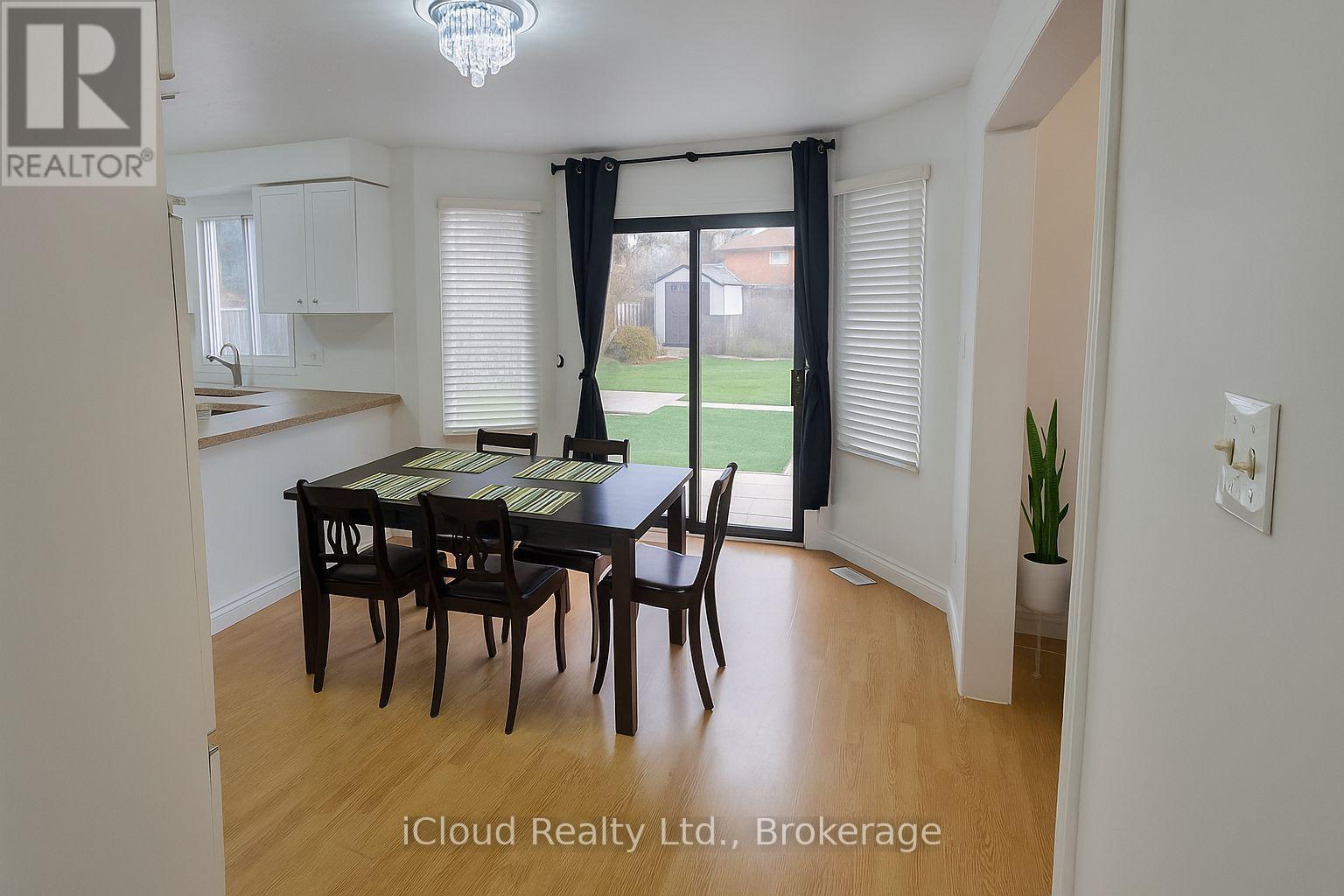 87 O'CONNOR CRESCENT S