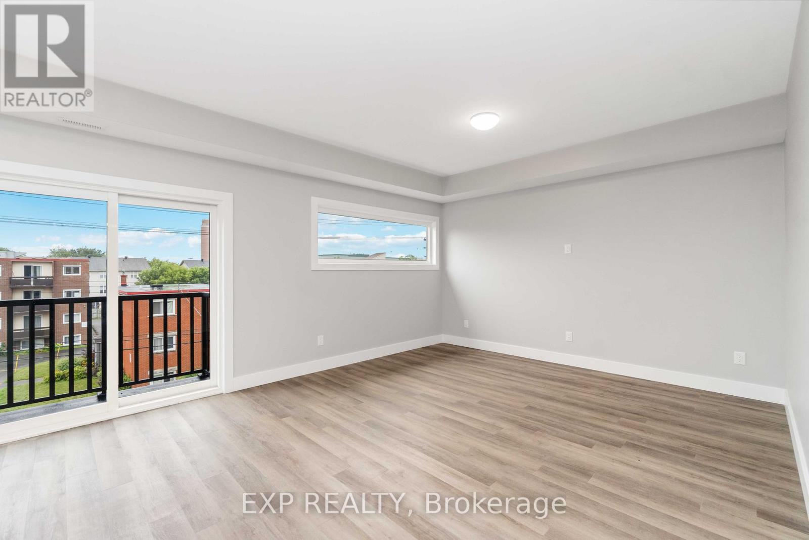 255 PRESLAND ROAD