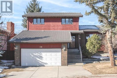 28 Edgehill Mews NW Calgary AB T3A2W9
