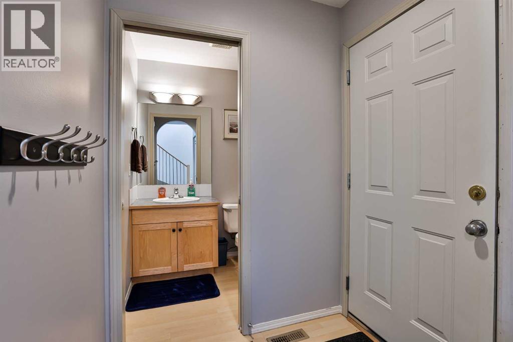 142 Peigan Court W