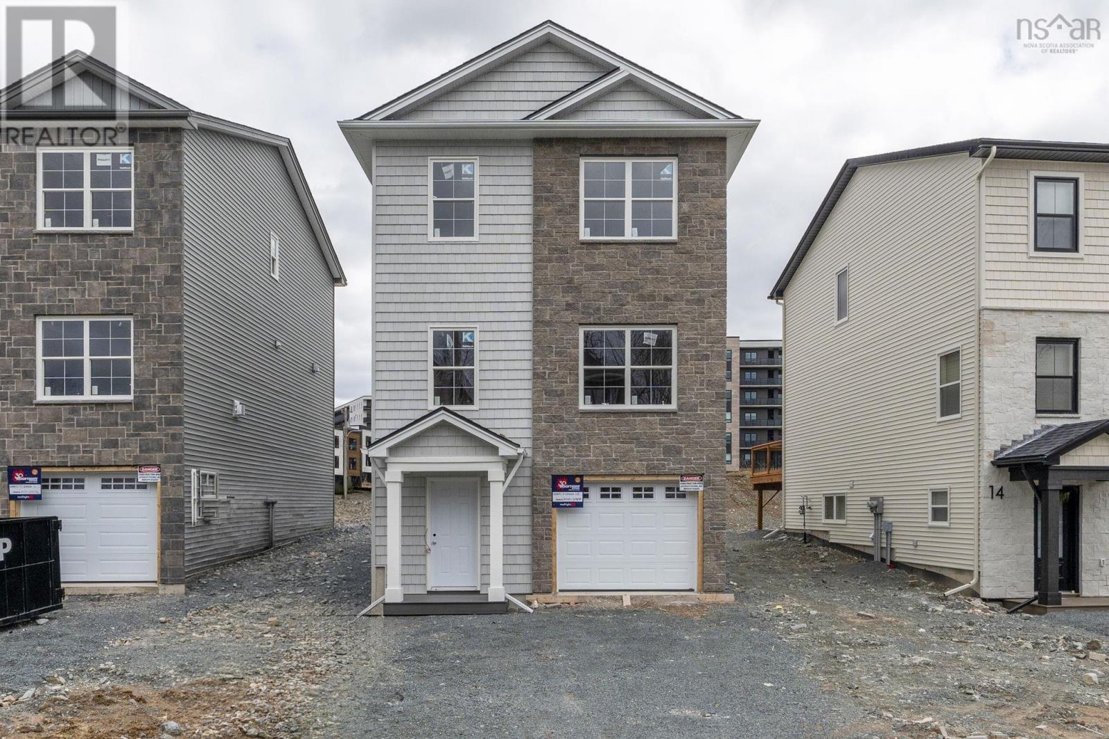 Photo 1 of 1 — PC-3 10 Pearlgarden Close Unit 3, Dartmouth, NS B2X0C2