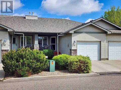 11, 284 Cougar Way N Lethbridge AB T1H6T9