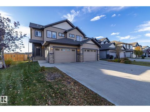 7257 ARMOUR CR SW Edmonton AB T6W2S1