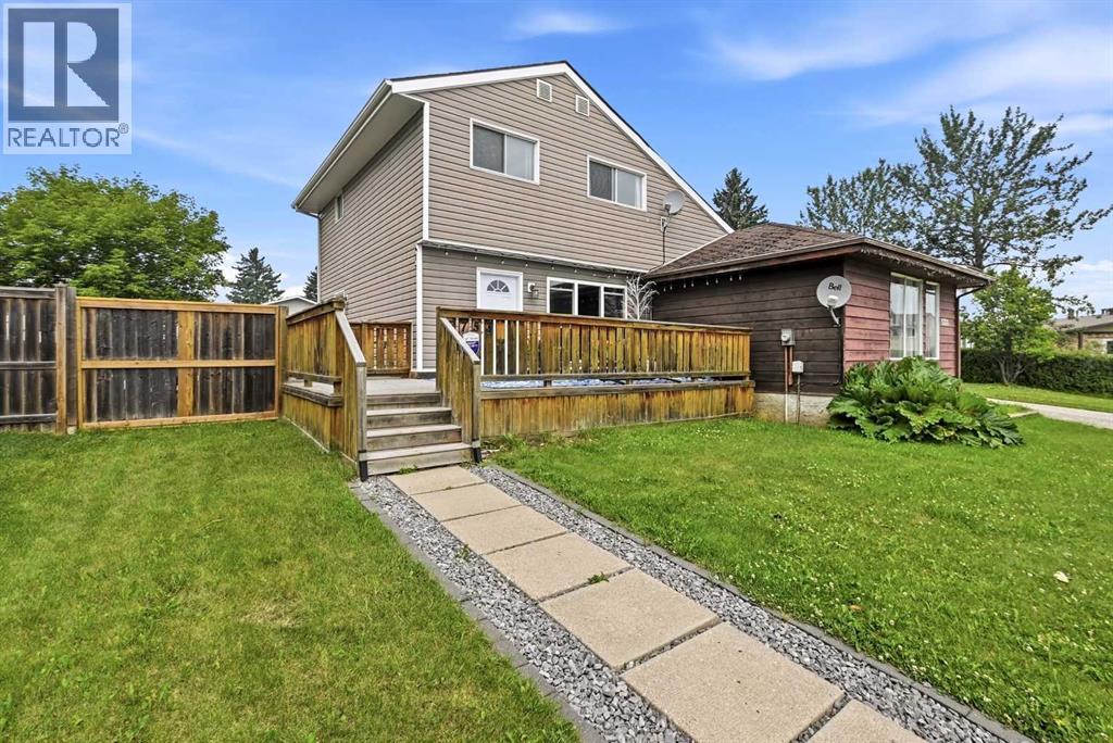 5753 53 Street Close
