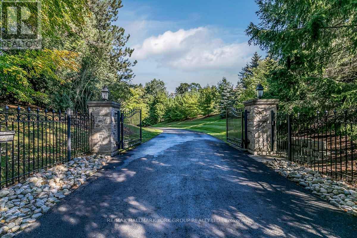 16 HUNTERS GLEN ROAD