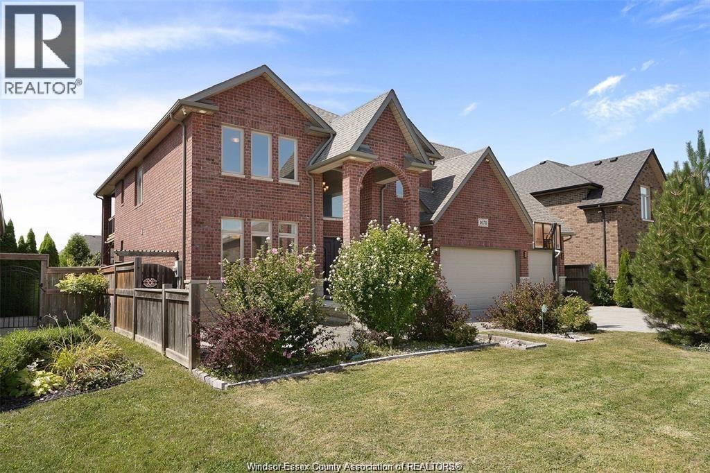 1078 CHARLOTTE CRESCENT