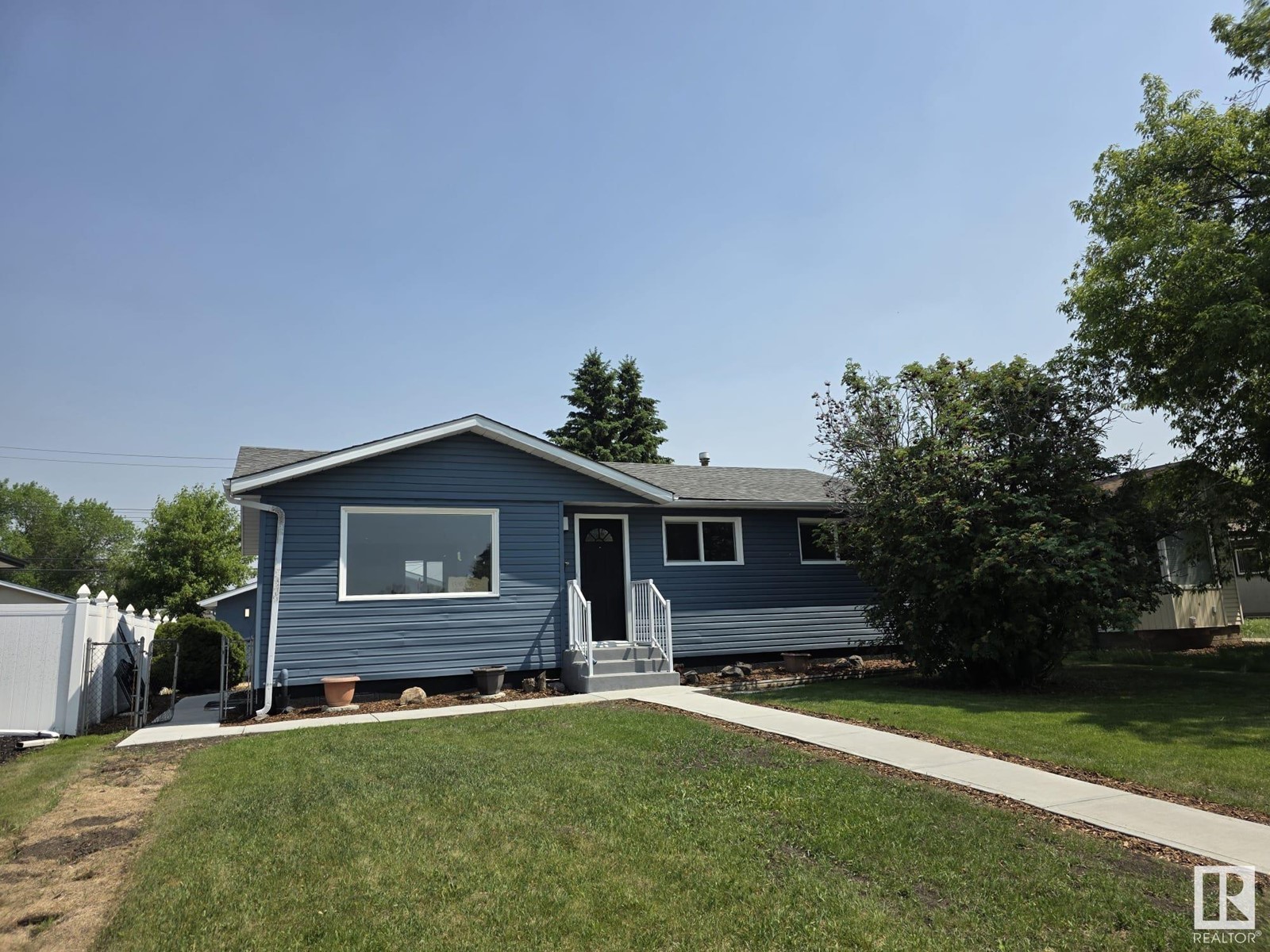 13403 73 ST NW
