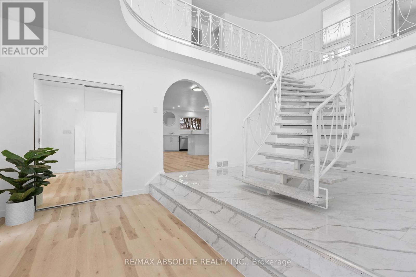 1444 NORMANDY CRESCENT