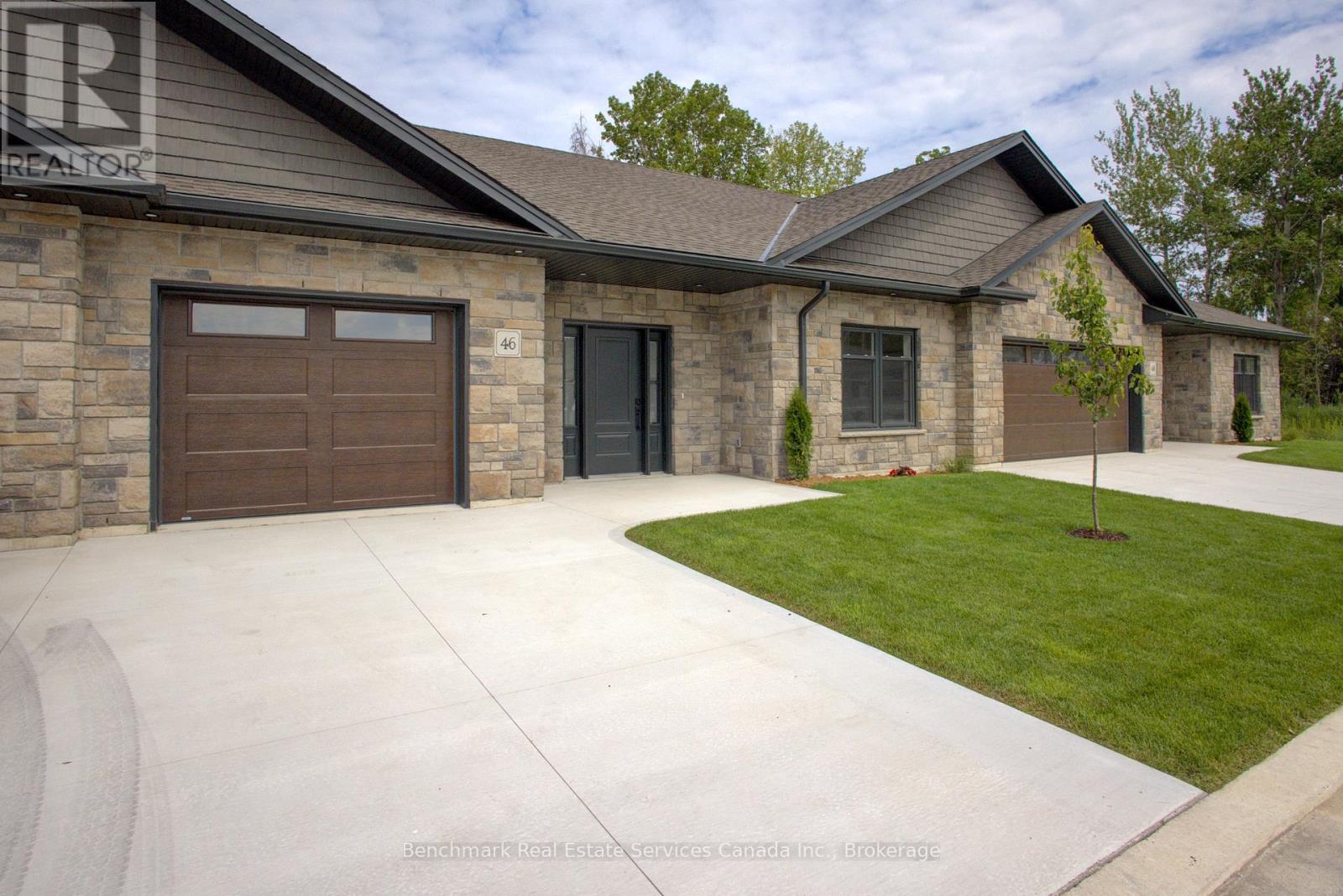 54 - 1182 QUEEN STREET