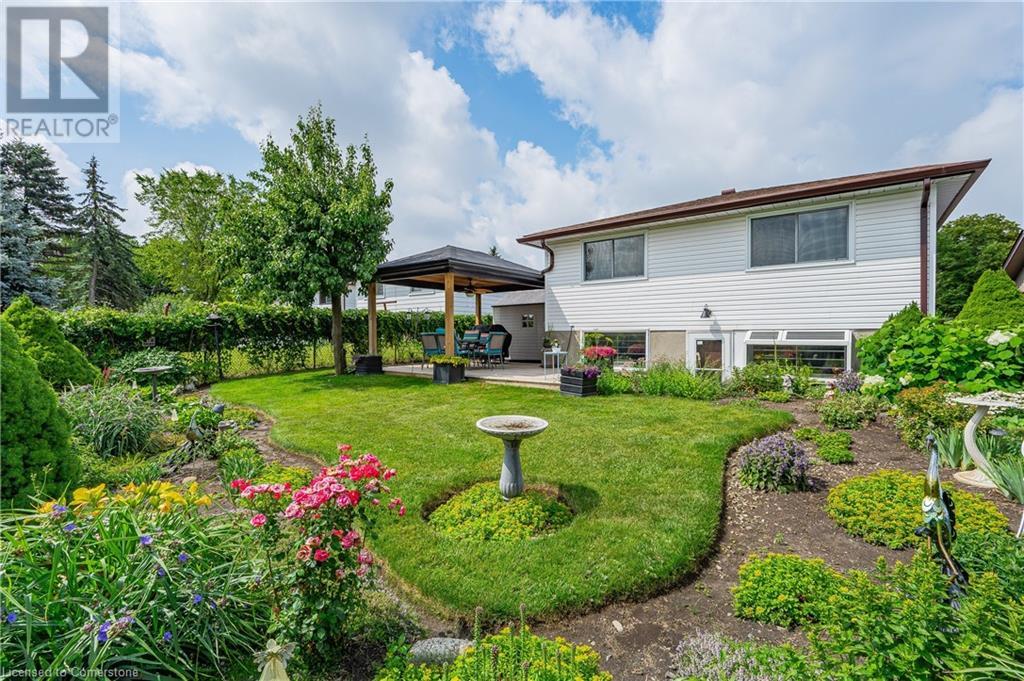 127 TOYNBEE Crescent