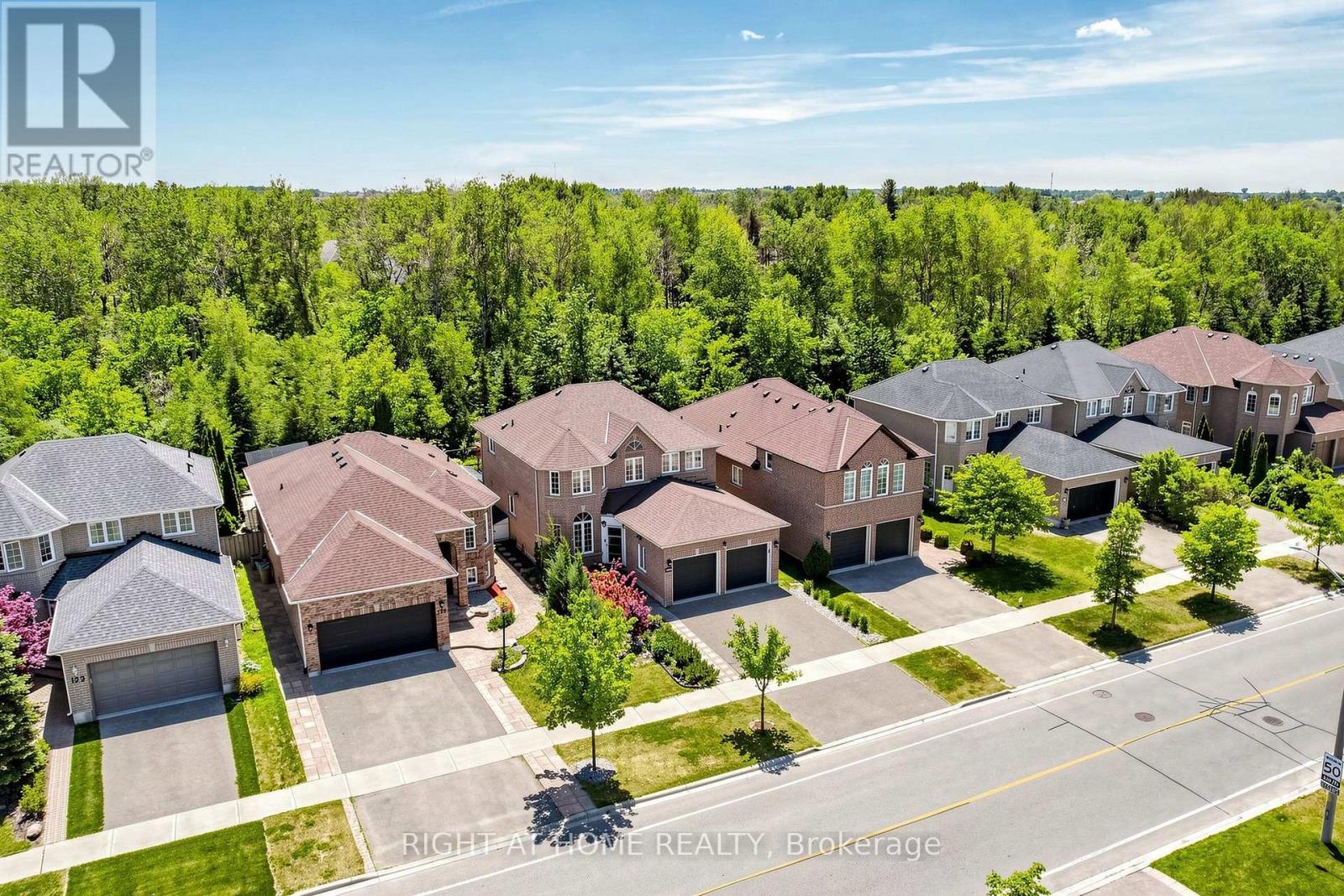 127 HUMBERLAND DRIVE