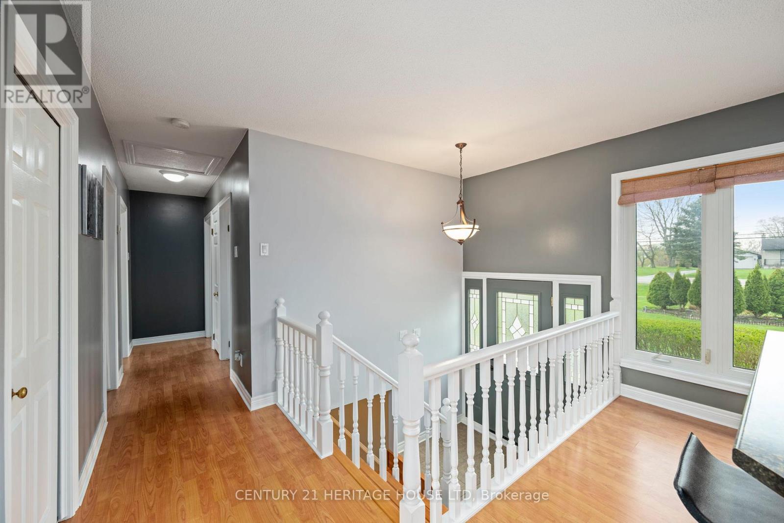 2720 CATHERINE STREET