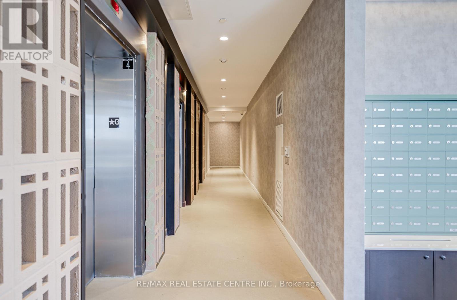 2204 - 474 CALDARI ROAD