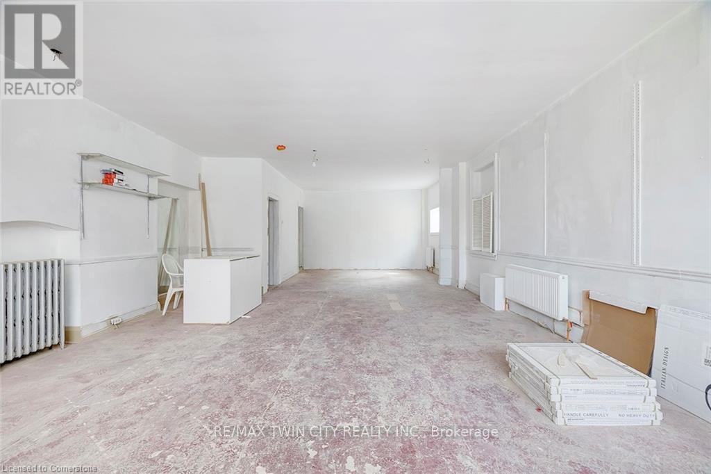457 KING STREET E