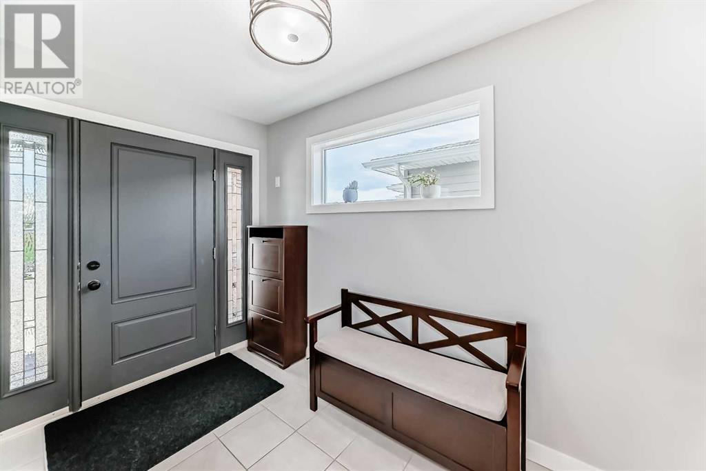 636 Aquitania Boulevard W