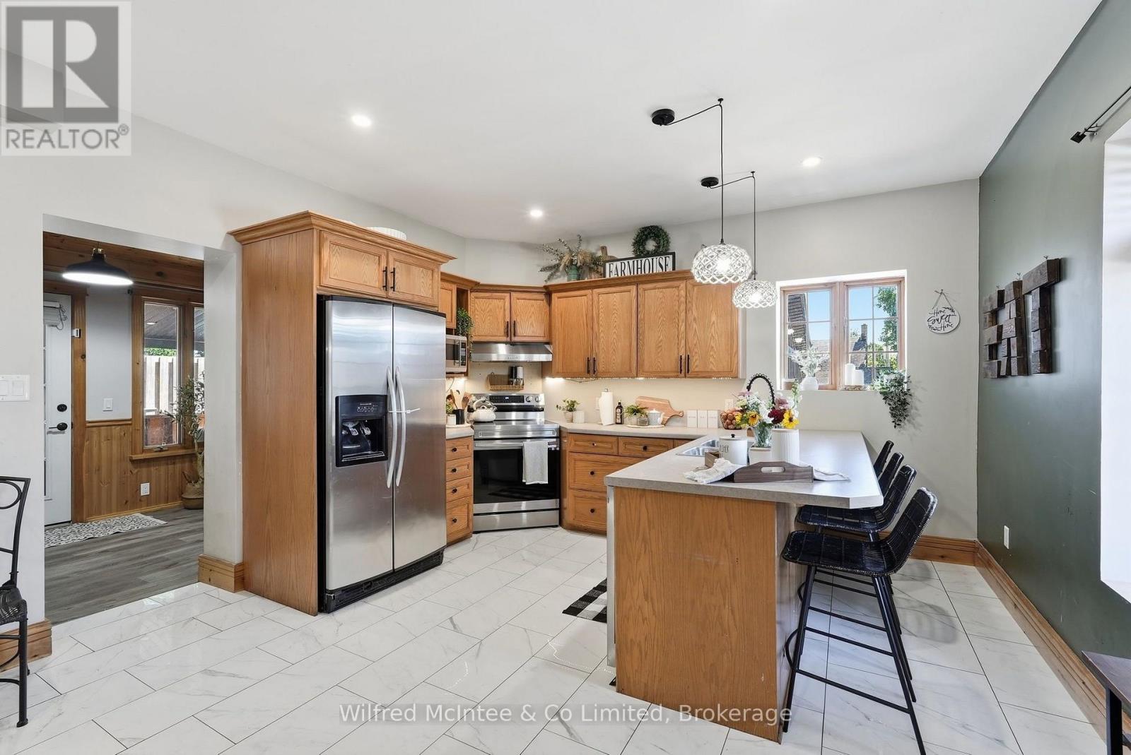 27 5TH STREET NW