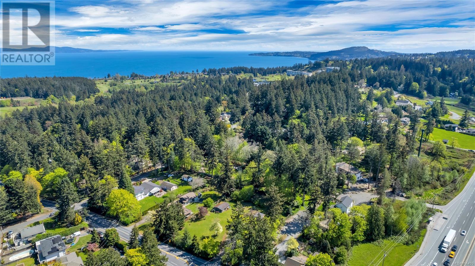 753 Sayward Rd