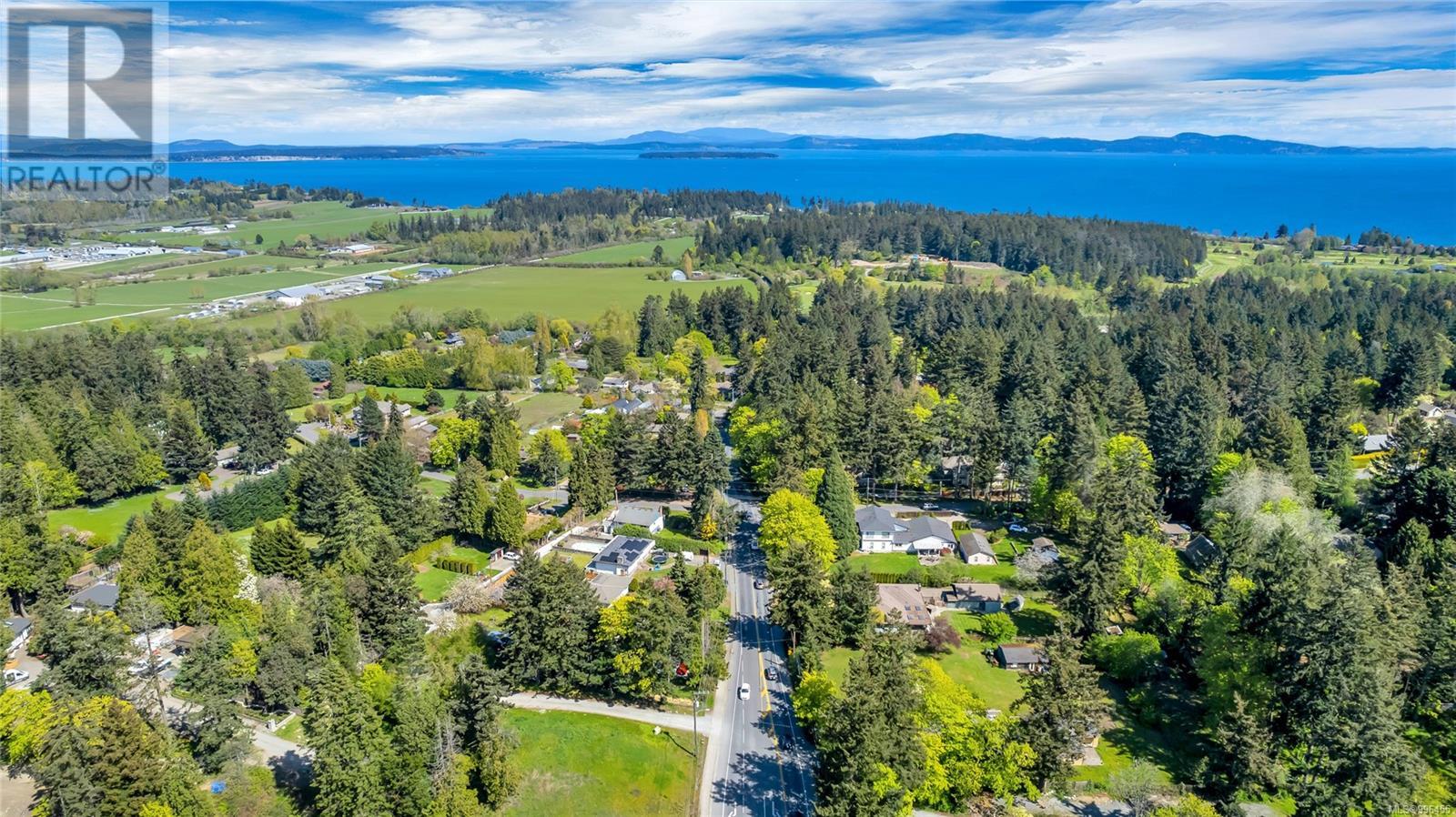 753 Sayward Rd
