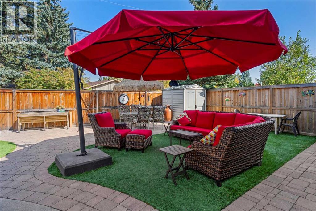 206 Lake Fraser Place SE