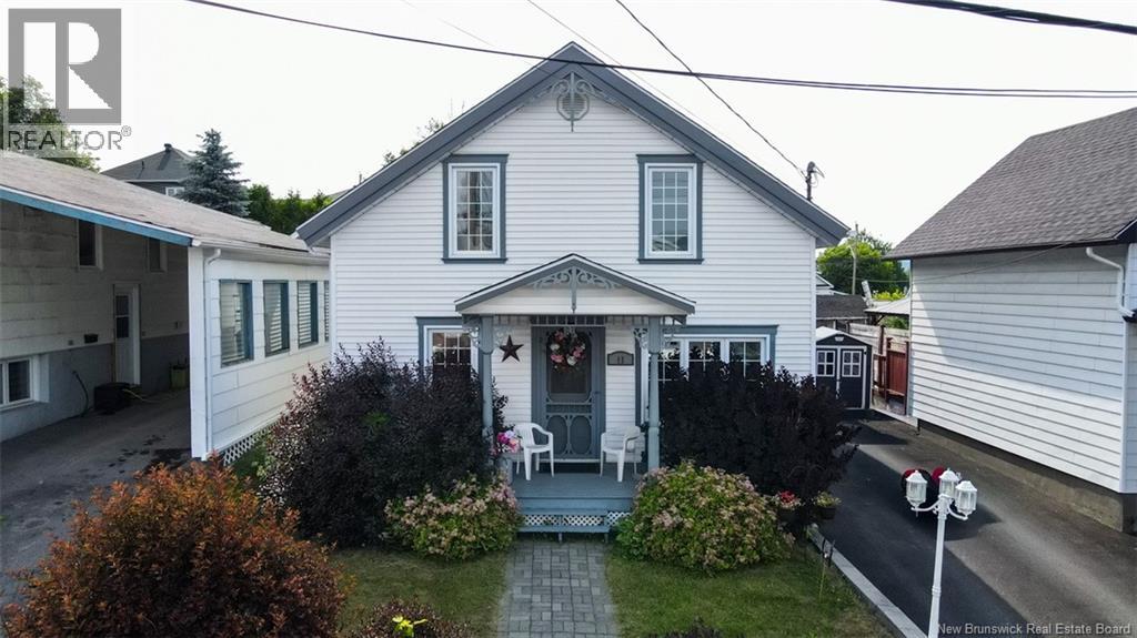 Photo 1 of 30 — 11 33rd Avenue, Edmundston, NB E3V1S3