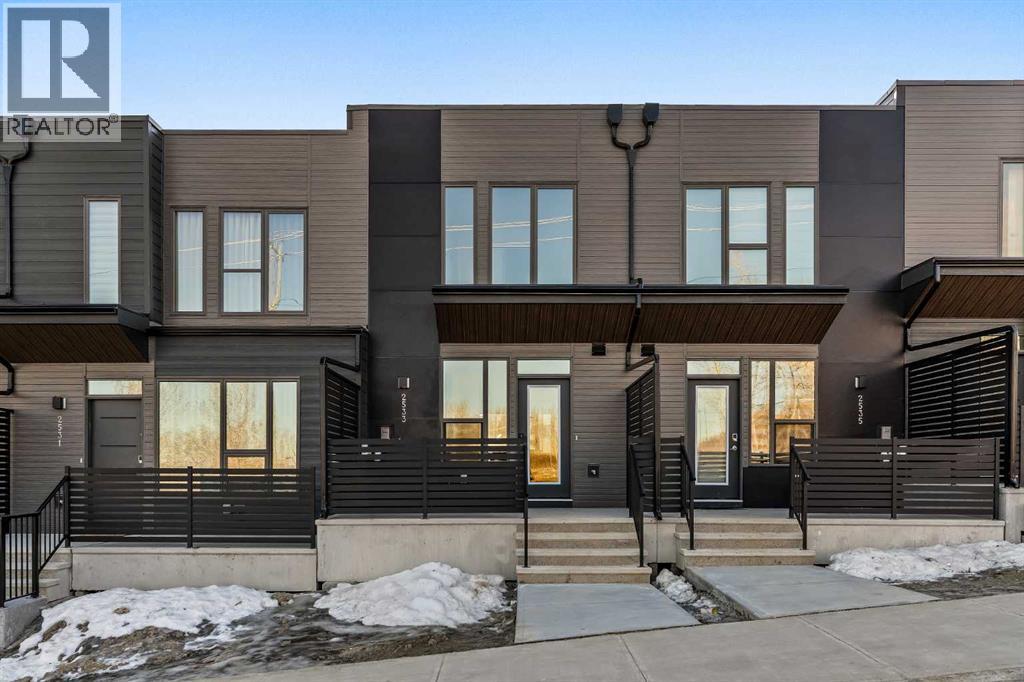 2533 Sovereign Crescent SW