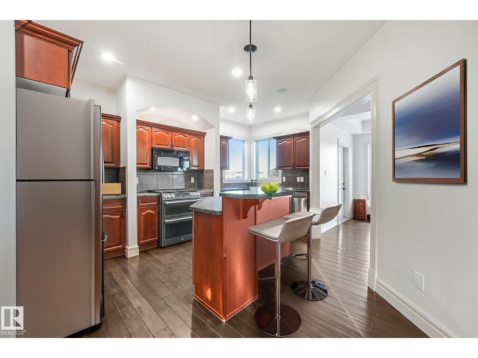 70 SUMMERCOURT RD