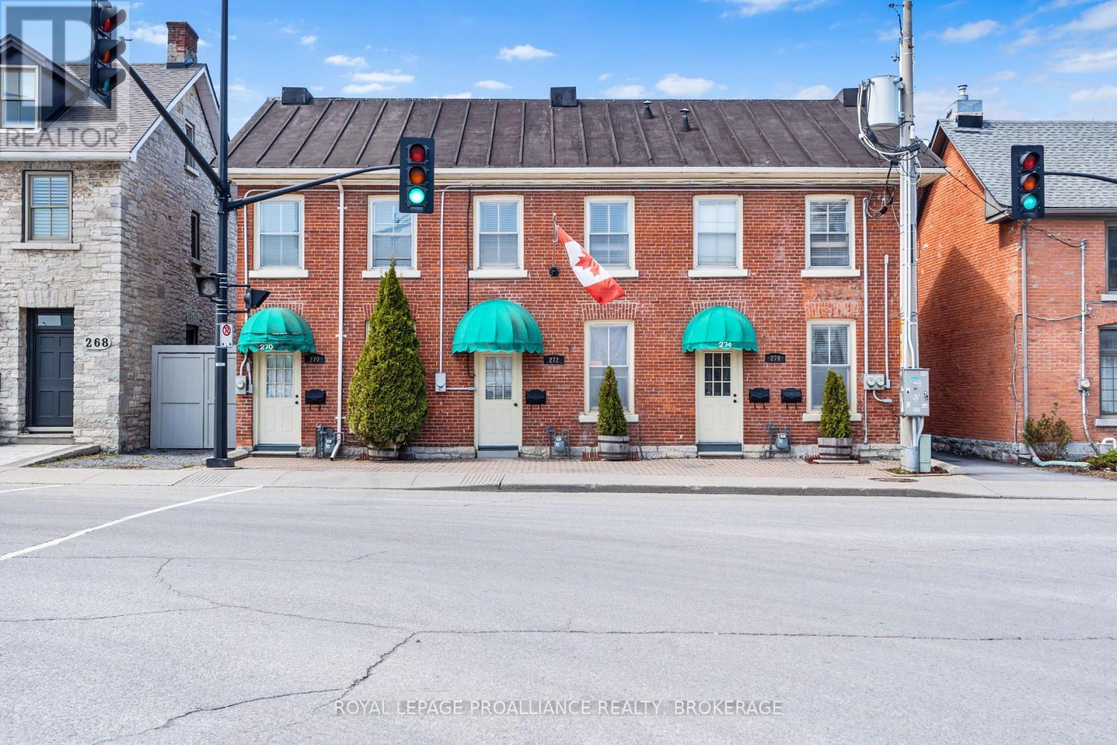 274 WELLINGTON STREET