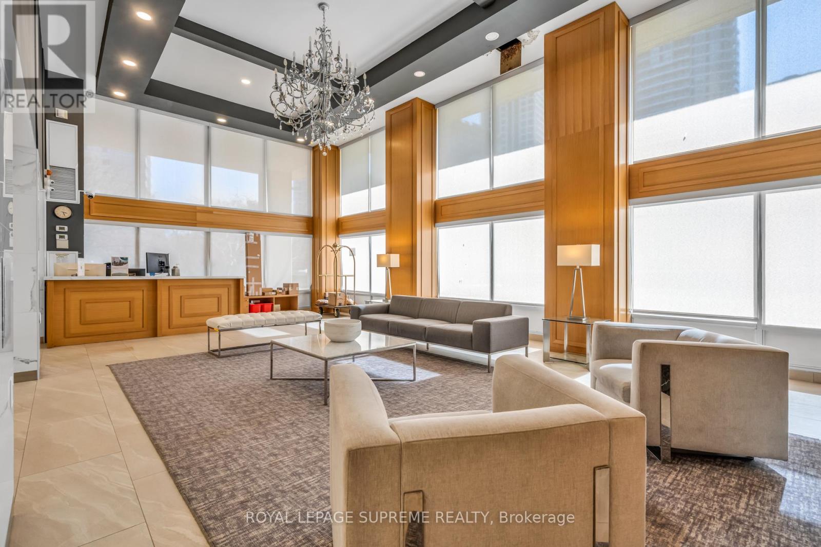 1907 - 3590 KANEFF CRESCENT