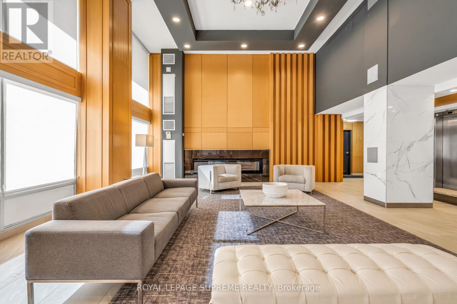 1907 - 3590 KANEFF CRESCENT