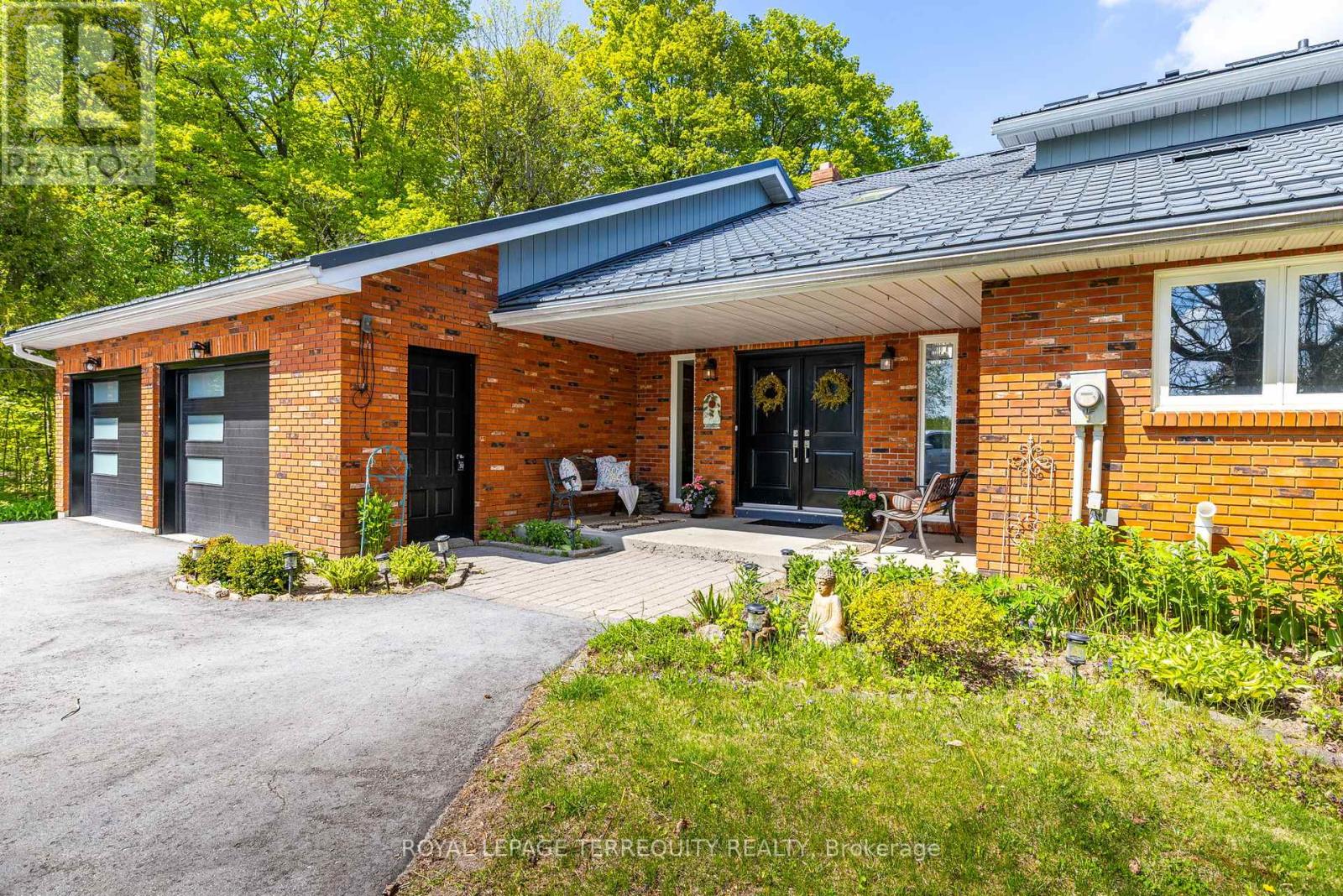 8 - 1041 CONCESSION ROAD