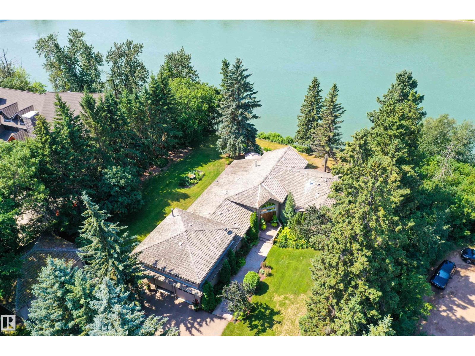 15625 WHITEMUD RD NW