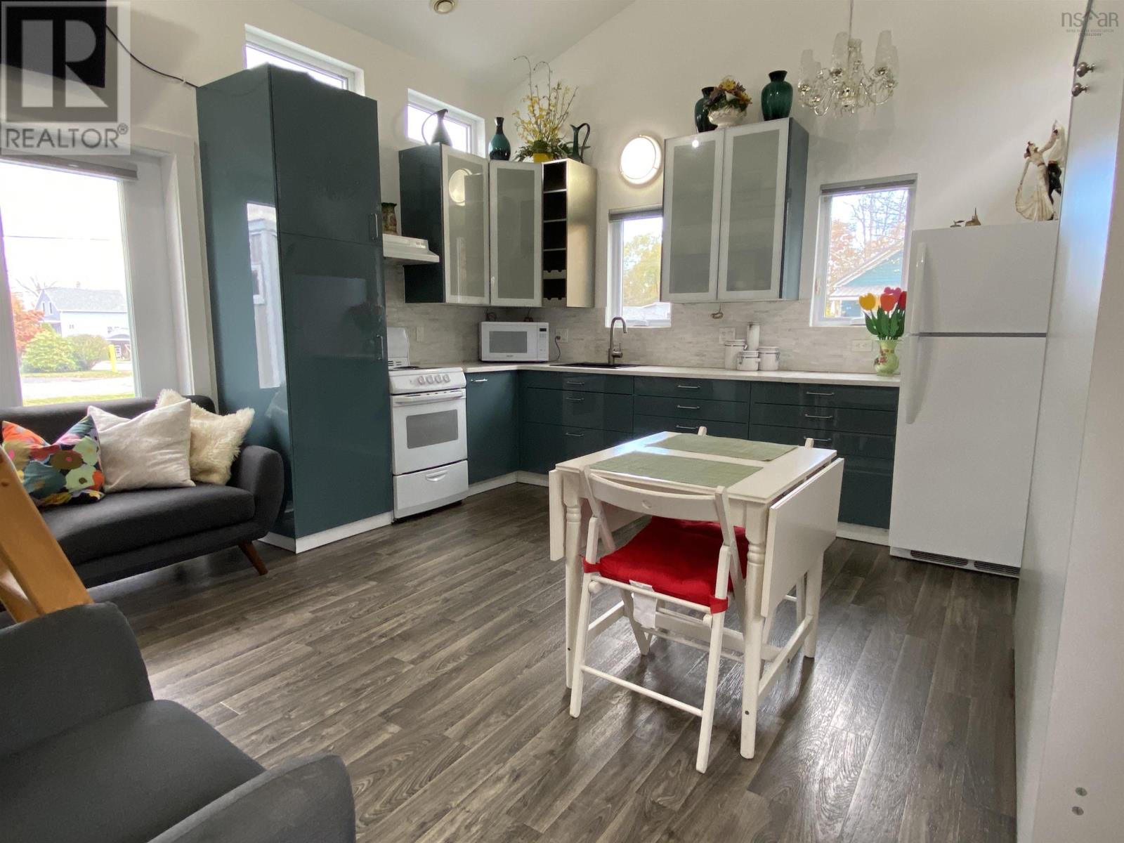 52 Wolfe Street - Photo 3