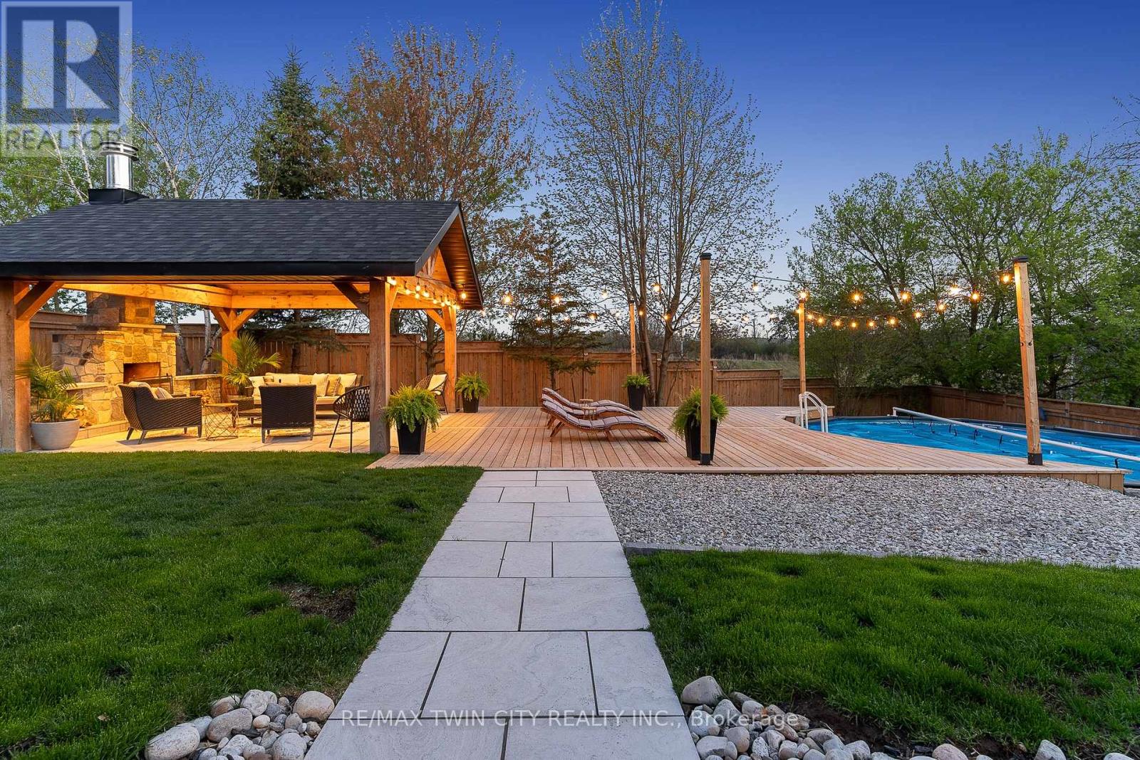 129 LANGLAW DRIVE