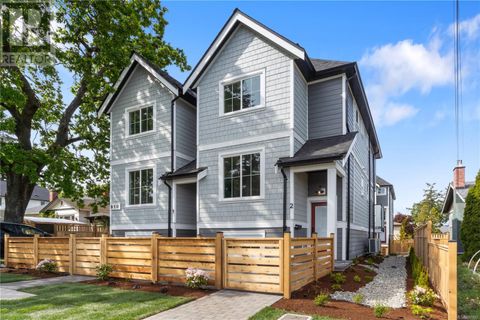 2 910 Old Esquimalt Rd Esquimalt BC V9A4X3